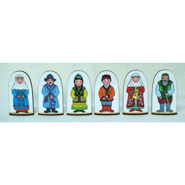Игрушка развивающая Набор кукол на подставке Семья Казахская 6 шт. 023.43 611-413
