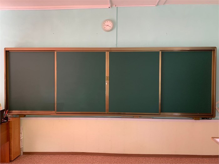 Раздвижная рельсовая система для интерактивных панелей 65-75" 1004