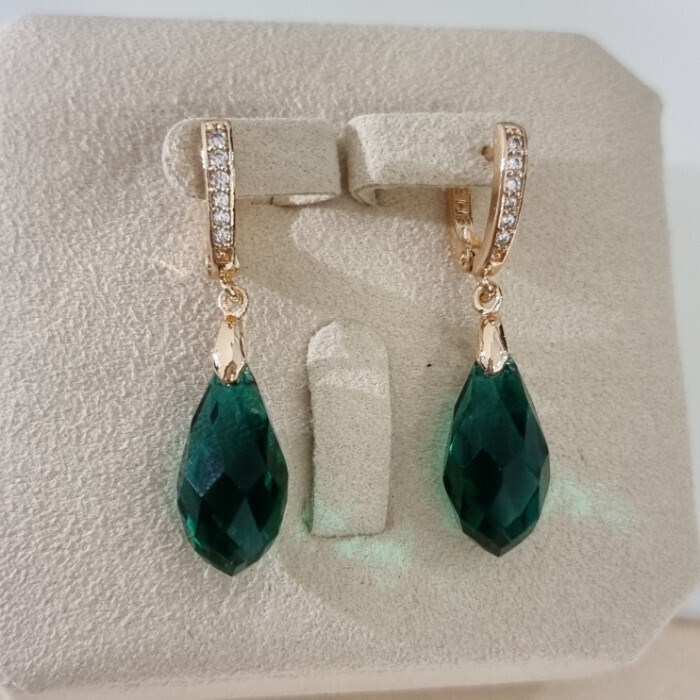 Серьги с кристаллом под Swarovski Каталог >> Бижутерия >> Ювелирная бижутерия коллекция "Дубай", покрытие позолота, цвет: зеленый, арт.414.478 414.478