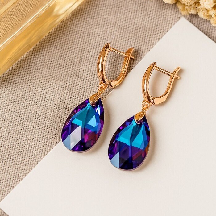 Серьги с камнем под Swarovski Каталог >> Бижутерия >> Ювелирная бижутерия коллекция "Дубай", покрытие позолота, цвет: фиолетовый с синим, арт.414.381 414.381