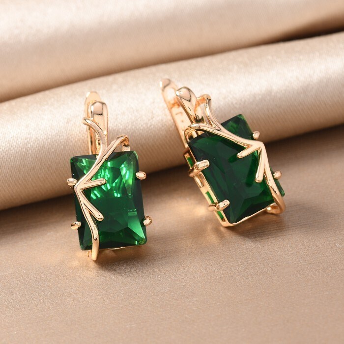 Серьги с крупным камнем Каталог >> Бижутерия >> Ювелирная бижутерия коллекция "Дубай", покрытие позолота,  вставка: фианит, цвет: зеленый, арт.217.357 217.357