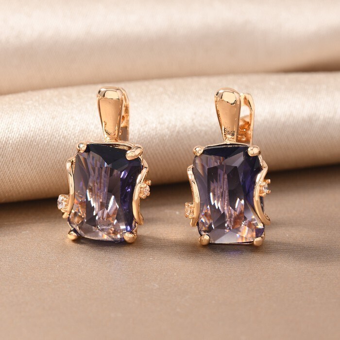 Серьги с крупным камнем Каталог >> Бижутерия >> Ювелирная бижутерия коллекция "Дубай", покрытие позолота,  вставка: фианит и цирконы, цвет: фиолетовый и прозрачный, арт.217.358 217.358