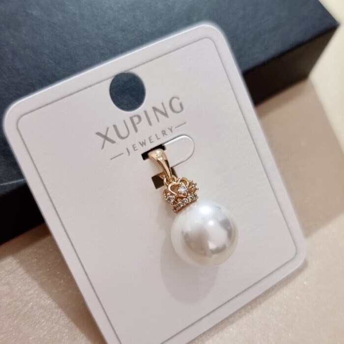 Кулон коллекция "Xuping" покрытие позолота, вставка: искусственный жемчуг и фианиты, арт.101.197 101.197