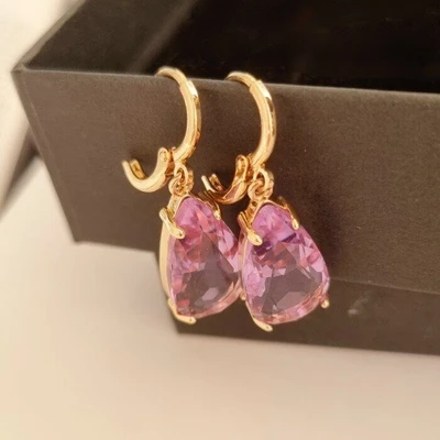 Серьги Каталог >> Бижутерия >> Ювелирная бижутерия крупные под золото, тускло-сиреневый камень, арт.001.563 001.563