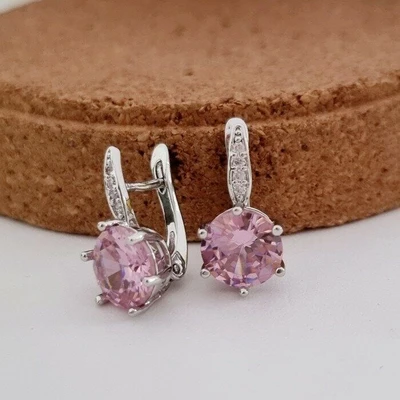 Серьги Каталог >> Бижутерия >> Ювелирная бижутерия посеребрение, фианит розового цвета, арт. 947.139 947.139