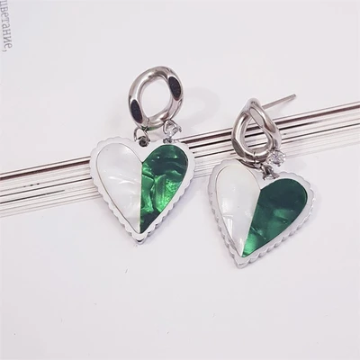 Серьги Каталог >> Бижутерия >> Ювелирная бижутерия сердечки, коллекция Сталь, арт. 706.909 706.909