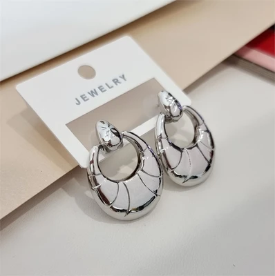 Серьги женские бижутерия на уши, коллекция LALIQ, арт. 003.289 003.289