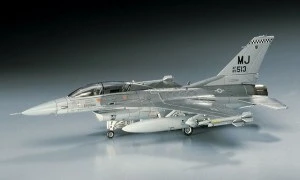 00445  авиация  F-16D Fighting Falcon  (1:72) 2000000035000