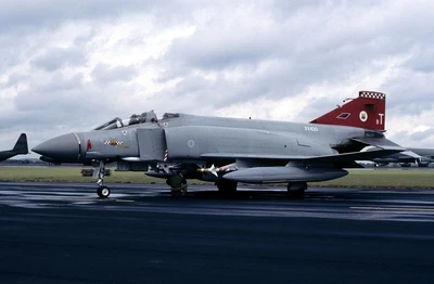 09970  авиация  FGR MK.2 British Phantom  (1:72) 2000000075440