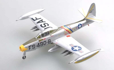 37105  авиация  F-84E, "51-490" 523 FES,пилота Уильяма Бертрама, Январь 1951(1:72) 9580208371054