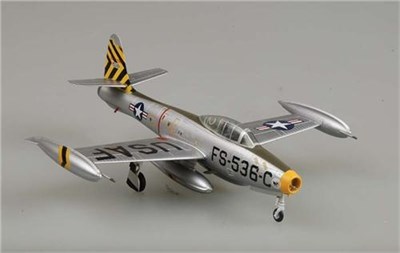 37106  авиация  F84E-25, 8th FBS,пилота Дональда Джеймса (1:72) 9580208371061
