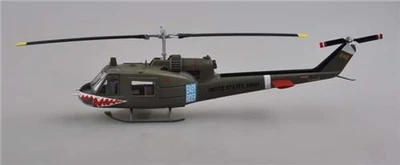 39318  авиация  UH-1C, 174th AHC gun platoon "Sharks",1970 (1:48) 9580208393186