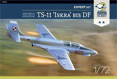 70023  авиация  Hurricane Mk I Battle of Britain  (1:72) 5902734373205