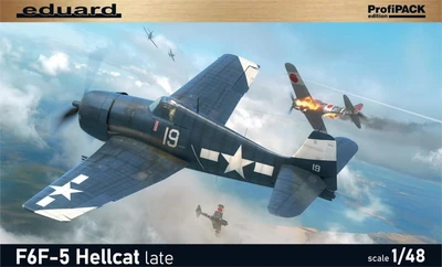 8229  авиация  F6F-5 Hellcat late  (1:48) 8591437577972