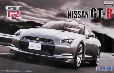 04749  автомобили и мотоциклы  NISSAN GT-R (R35) w/Engine  (1:24) 2000002165439