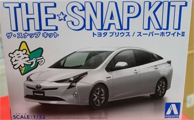 05416  автомобили и мотоциклы  Toyota Prius (White) - SNAP KIT  (1:32) 4905083054161