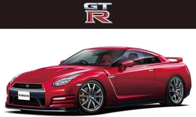 05857  автомобили и мотоциклы  Nissan R35 GT-R Pure Edition '14  (1:24) 4905083058572