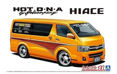 05948  автомобили и мотоциклы  Toyota Hot Company TRH200V Hiace '12  (1:24) 2000000195605