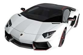 06121  автомобили и мотоциклы  Lamborghini Aventador Pirelli Edition '14  (1:24) 4905083061213