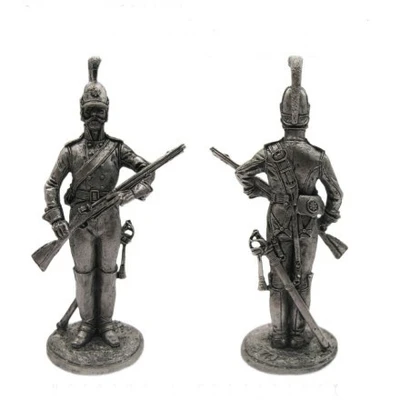 NAP-101  миниатюра  Рядовой Лейб-кирасирского полка. Россия, 1810-11 гг. 2000002185376