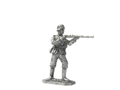 vnt-01  миниатюра  Немецкий пехотинец с винтовкой Mauser 98, 1944-45  (54мм) 2000000091358