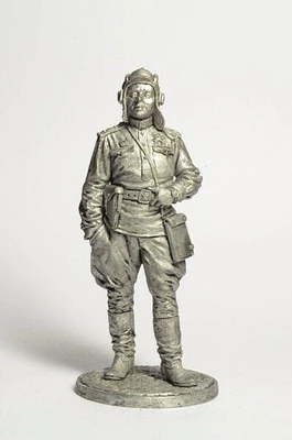 WW2-09  миниатюра  Гвардии майор, командир танкового батальона, 1945 год. СССР 2000000091655