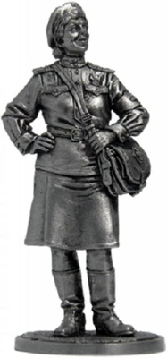 WW2-17  миниатюра  Девушка-санинструктор, сержант Красной армии. 1943-45 гг. СССР 2000000091471