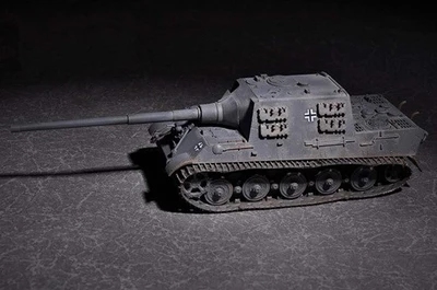 07165  техника и вооружение  САУ German JagdTiger with 128mm pak 44L-61  (1:72) 9580208071657