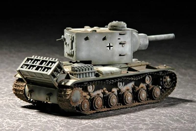 07266  техника и вооружение  German Pz.Kpfw. KV-2 754(r) tank  (1:72) 9580208072661