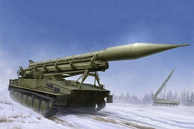 09545  техника и вооружение  2P16 Launcher with Missile of 2k6 Luna (FROG-5)  (1:35) 9580208095455