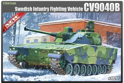 13217  техника и вооружение  Swedish Infantry Fighting Vehicle CV9040B  (1:35) 8809258920991