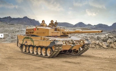 6559  техника и вооружение  LEOPARD 2A4  (1:35) 2000002103080