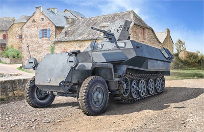 7079  техника и вооружение  Sd.Kfz. 251/10  (1:72) 8001283070799