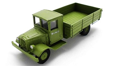 72031  техника и вооружение  Грузовой автомобиль ЯГ-6  (1:72) 2000000168555