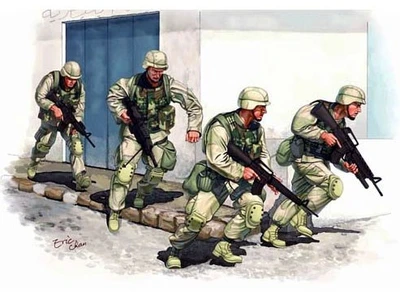 00418  фигуры  Modern U.S. Army in Iraq (2005)  (1:35) 9580208004181