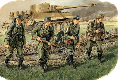 6124  фигуры Panzergrenadier Division "Grosdeutschland" (Karachev 1943) (1:35) 89195861245