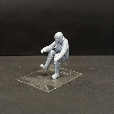DMS-35219  фигуры  Трактористка АСХТЗ-НАТИ  (1:35) 2000002177333