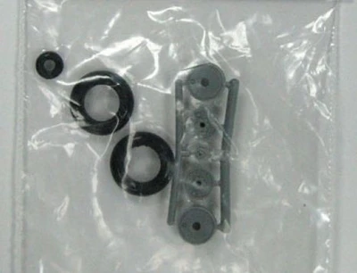 4818  дополнения из пластика  Rubber Wheels. Y@k-1  (1:48) 2000000161693