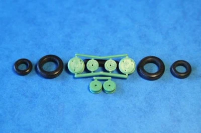 4820  дополнения из пластика  Rubber Wheels. С-15 TM  (1:48) 2000000128955
