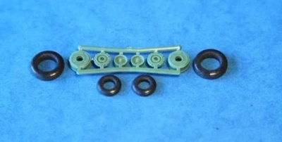 7232  дополнения из пластика  Rubber Wheels. ОКБ Сухого С-15  (1:72) 2000000218564