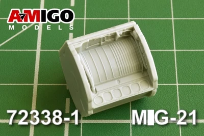 AMG 72338-1  дополнения из смолы  Ниши основных стоек шасси M&G- 21 ПФ/ПФМ/МФ  (1:72) 2000002170556