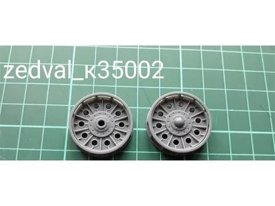 K35002  дополнения из смолы  Катки с внутренней аммортизацией Танк-34 (10шт.) нижнетагильские (1:35) 2000002162650