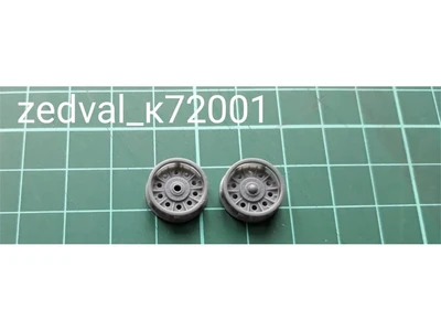K72001  дополнения из смолы  Катки с внутренней аммортизацией СТЗ Танк-34 (10шт.)  (1:72) 2000002164166