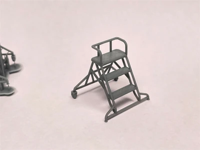 MM72327  дополнения из смолы  Стремянка универскальная 3 ступеньки  (1:72) 2000002132240