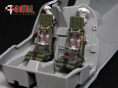 RS48100  дополнения из смолы  Кресла пилотов К-37-800М" вертолета "Аллигатор" с 3Д декалью  (1:48) 2000002185994