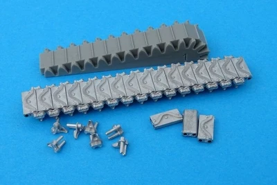 MTL-35128  траки наборные  62 type tracks links for VVSS M4 Sherman  (1:35) 2000000097237