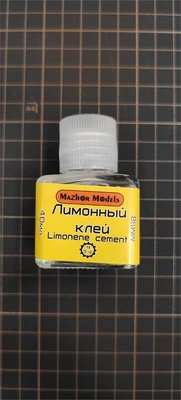 MM118  клей  Клей для моделей средний лимонный 40мл. 4001182602248