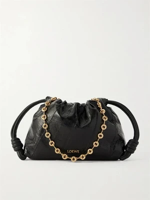 Клатч Flamenco mini из кожи угря жатой выделки с кожаной отделкой LOEWE, черный 47323653