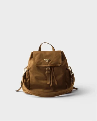 Рюкзак Prada Explore среднего размера из наппы, коричневый 47355353