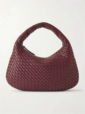 Кожаная сумка через плечо Veneta medium Intrecciato BOTTEGA VENETA, красный 47346014